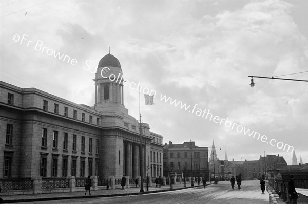 TOWN HALLL FLAG 1/2 MAST  HUGO FLINN